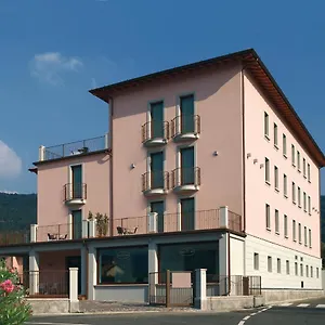 International 3*, Iseo Italien